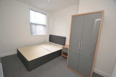 2 bed Mid Terraced House for Rent - Photo 3