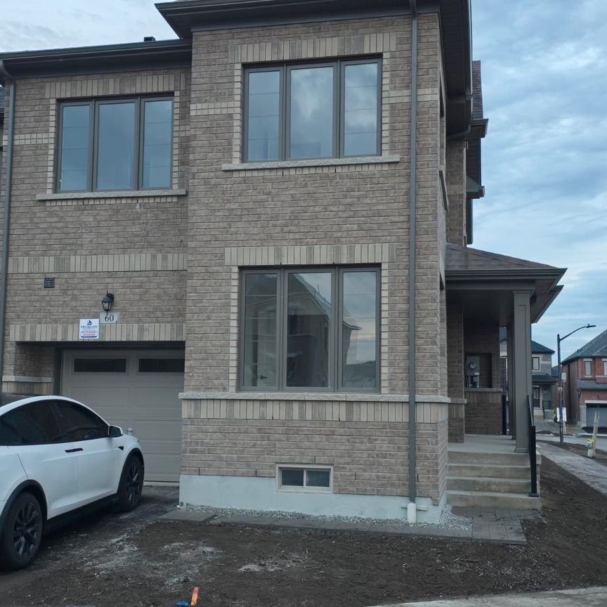 For Lease - 60 McGowan Drive, Whitby, Ontario - Photo 1