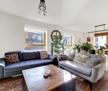 Cam Road, London, E15 - Photo 2