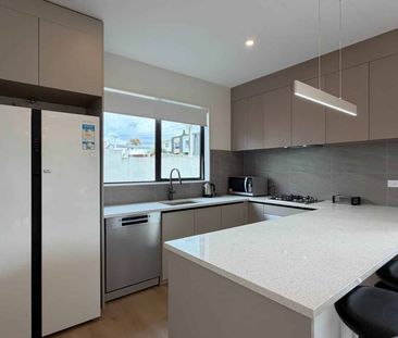 Fully Furnished Home – Move In Ready! - Photo 3