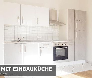 Renovierte 1,5 Raum Wohnung mit neuer Einbauküche am Schwanenteich sucht Sie! - Foto 1
