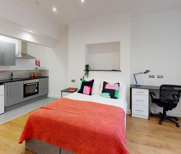 Studio to rent - Photo 2