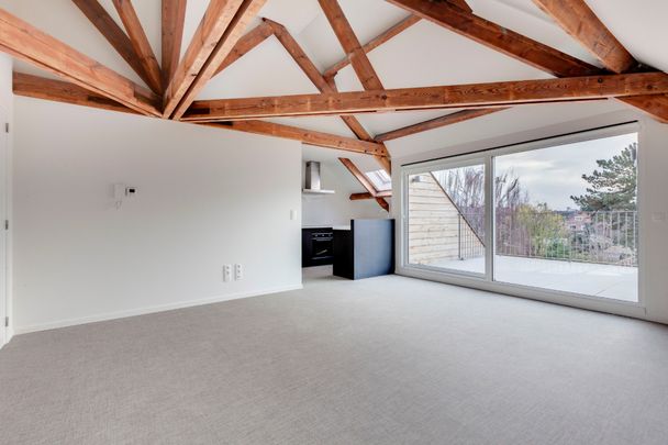 Stijlvol 2 slaapkamer appartement in groene parkomgeving - Photo 1