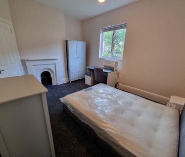 2 Bed Student Accommodation - Photo 4