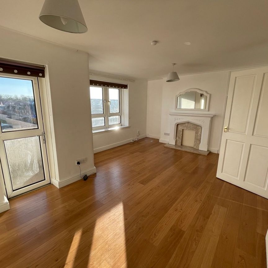 2 Bed Flat, Burnfield Road, G43 - Photo 1