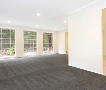 37 Dunsby Drive, Carrara QLD 4211 - House For Rent | Domain - Photo 3