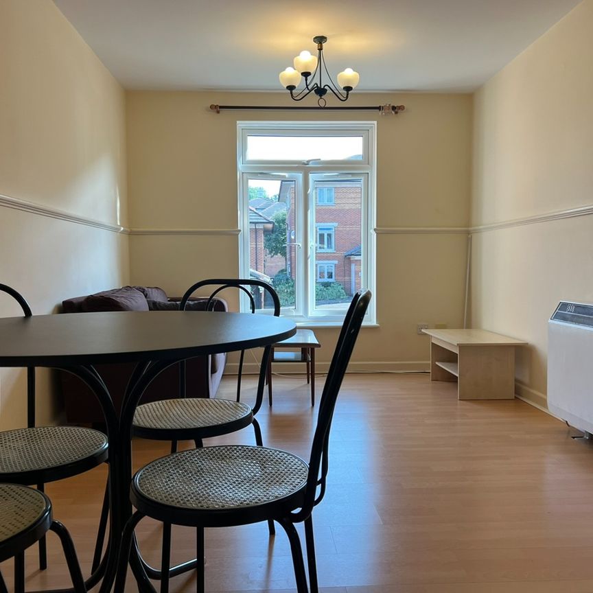 1 Bed Flat, Frensham Court, NW4 - Photo 1