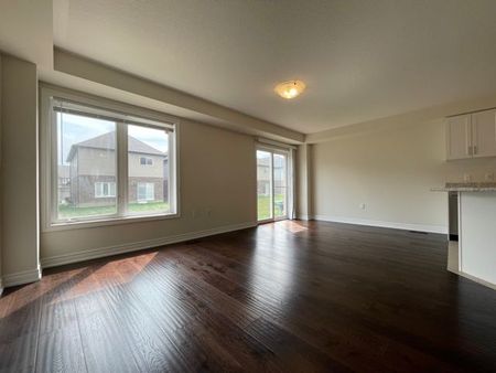 For Lease - 224 Dalgleish Trail, Hamilton, Ontario - Photo 4