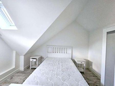 Cleverley Close, London, SE7 - Photo 2