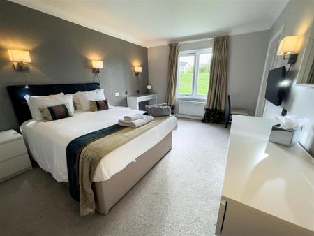 1 bedroom private hall to rent - Photo 2