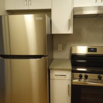 Newly Renovated 1 Bdrm and Den apartment for rent. Rent is $1,895 - Photo 3