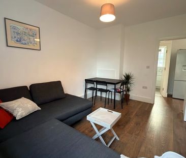 Room in a Shared House, Netherby House, SW8 - Photo 2