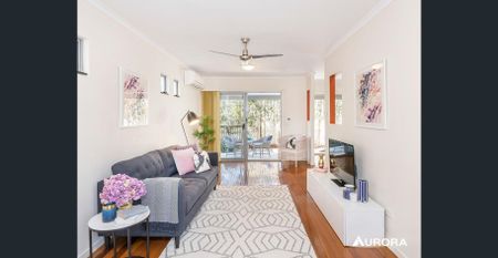 Modern Executive Townhome in the Heart of Bulimba – Walk to Oxford Street - Photo 4