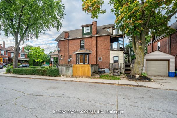 For Lease - 129 Balsam Avenue Unit# UPPER, Hamilton, Ontario - Photo 1