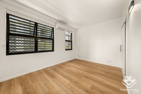 Tropical Oasis in Central Teneriffe - Photo 3