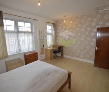 4 bedroom terraced house to rent - Photo 5