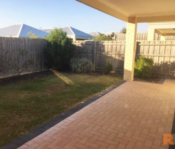 Spacious 4-Bedroom Rental House with Built-In Robes in Yanchep - Bo... - Photo 4