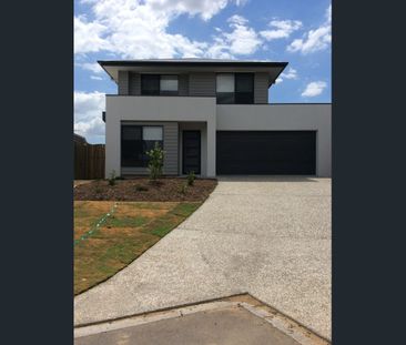 4 Bedroom plus study Home - Photo 3