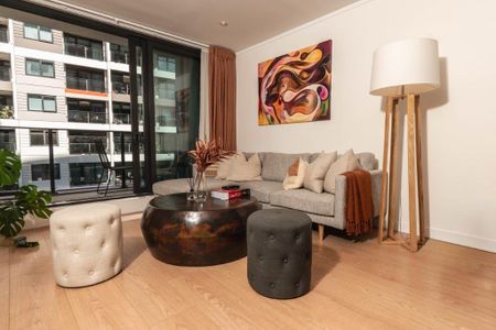 Fully furnished Centro 2 bedroom apartment with carpark available and pet friendly condition - Photo 2