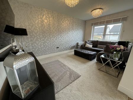 3 bedroom detached house to rent - Photo 3