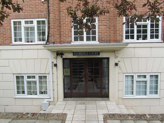 Florence Court, Sunnyside, Wimbledon, Greater London, SW19 - Photo 1