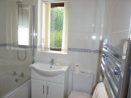 2 Bedroom Mews Available Arranging tenancy - Photo 4