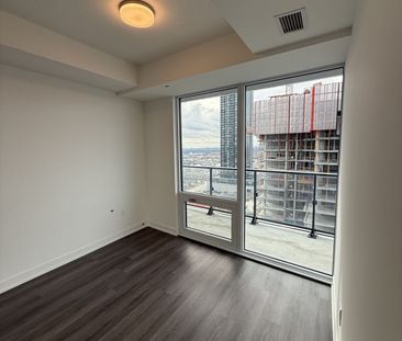 For Lease - 448 BURNHAMTHORPE Road Unit# 1612, Mississauga, Ontario - Photo 2