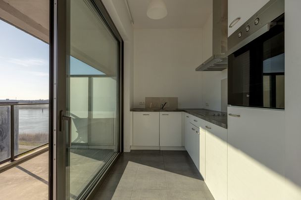 Appartement met 2 slaapkamers + autostaanplaats + ruim terras met een fantastisch panorama - Photo 1