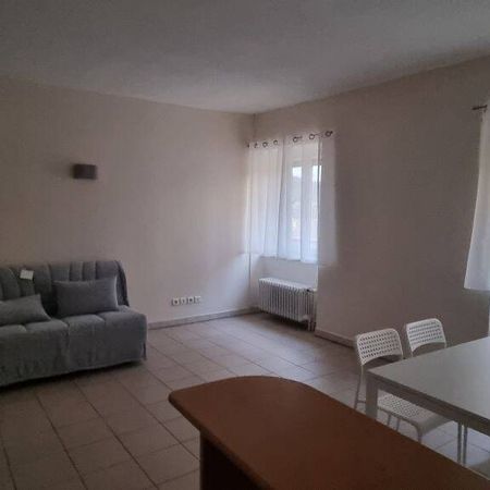 Location appartement 1 pièce 32 m² à Privas (07000) - Photo 3