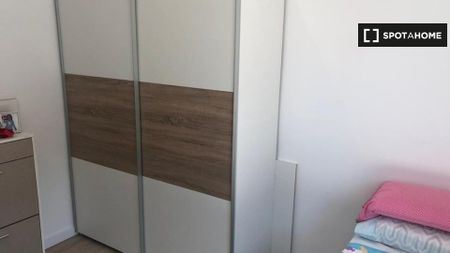 barcelona, Catalonia 08197 - Photo 5