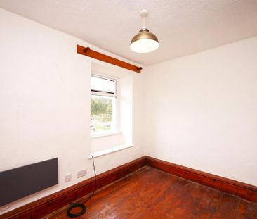 2 bedroom cottage to rent - Photo 2