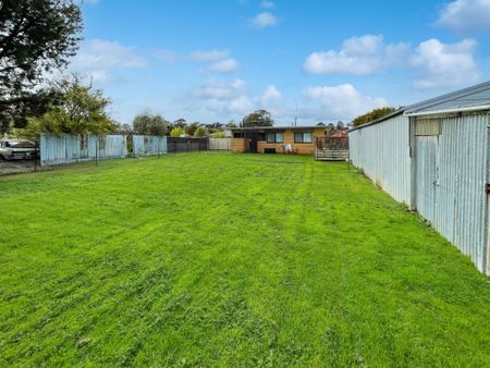 62 Longley Street, Alfredton - Photo 3