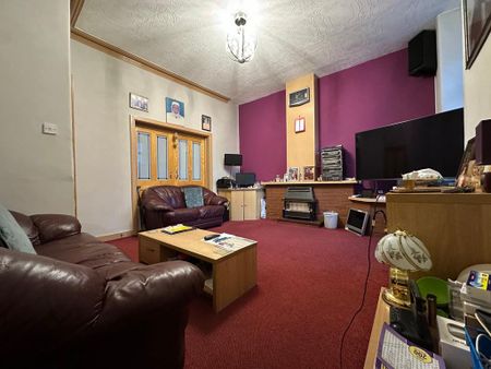 4 bedroom property to rent - Photo 3