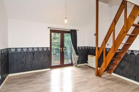 2 bedroom property to rent - Photo 2