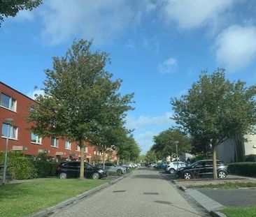 Grünewaldstraat 110, Tussen de Vaarten Z.- Zuidoost, 1328VG, Almere - Photo 3