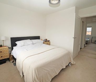 3 bedroom semi-detached house to rent - Photo 4