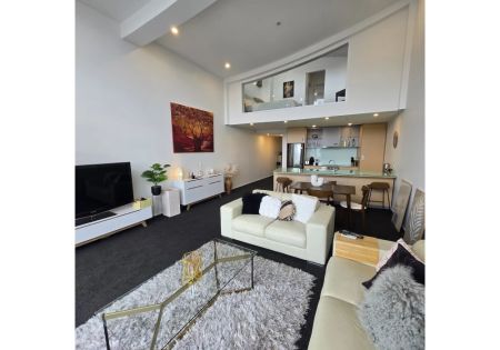 Furnished comfort in the heart of Te Aro - Photo 2