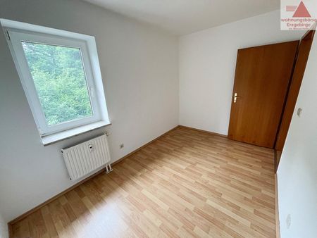 Aufzug - PKW-Stellplatz - 1-Zimmer- in Burkhardtsdorf!! - Photo 2