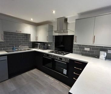 1 bedroom in a house share to rent - Photo 6