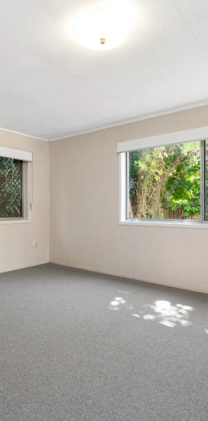 Private & Peaceful Ground Floor Unit in Prime Location - Photo 1