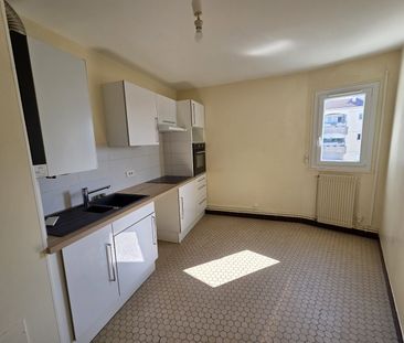 Location Appartement 2 pièces 57m² COGNAC 16100 - Photo 5