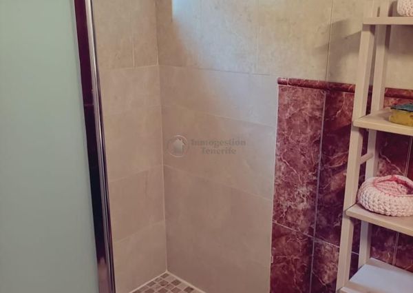 **Se alquila en Costa del Silencio apartamento de 2 dormitorios.