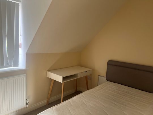 Park Avenue, York, New Earswick - Photo 1