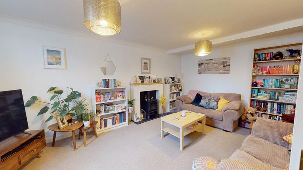 2 bedroom terraced house to rent - Photo 1