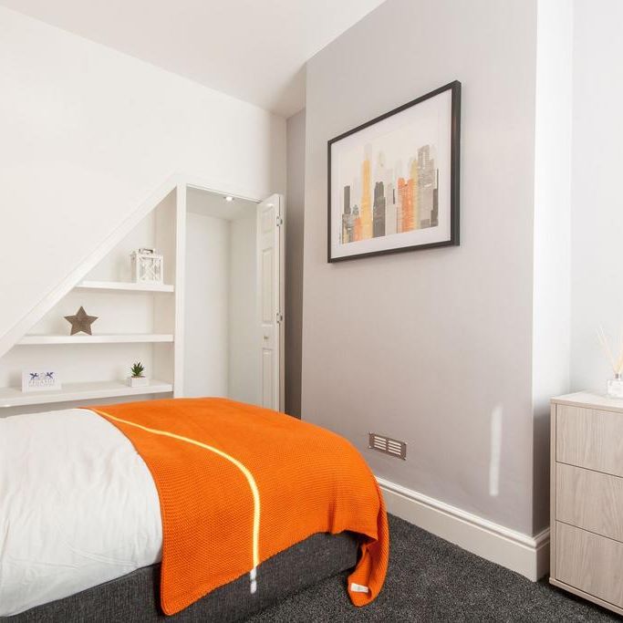 1 bedroom in a house share to rent - Photo 1
