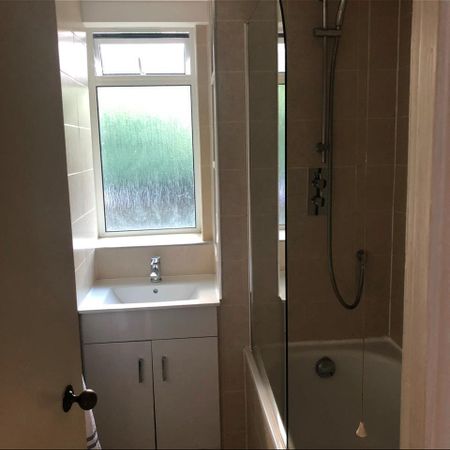 3 Bed Flat, Lilian Baylis House, N1 - Photo 3