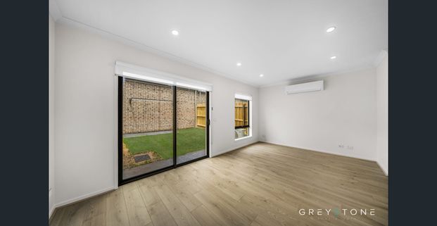 Two Master Bedroom - Three Bathrooms - Photo 1