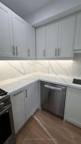 For Lease - 227 Miyako Court, Oshawa, Ontario - Photo 2