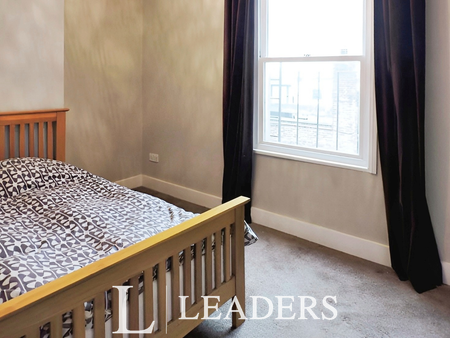 2 bedroom property to rent Devonshire Place, Brighton, East Sussex, BN2 - Photo 4