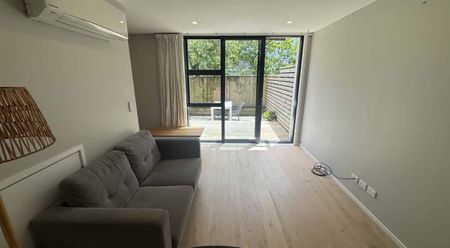 Modern One-Bedroom Townhouse in Prime Location - Photo 3